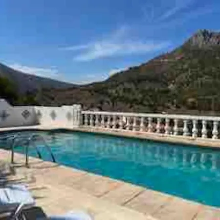 Marie Vue * Piscine * Clim * Parking * Smart Tv