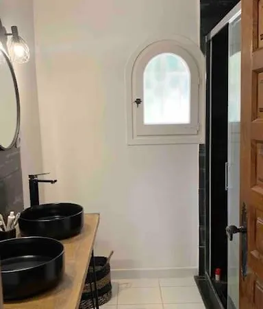 Marie Vue * Piscine * Clim * Parking * Smart Tv *